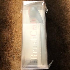 Artis BrushCraft Oval 6 brush